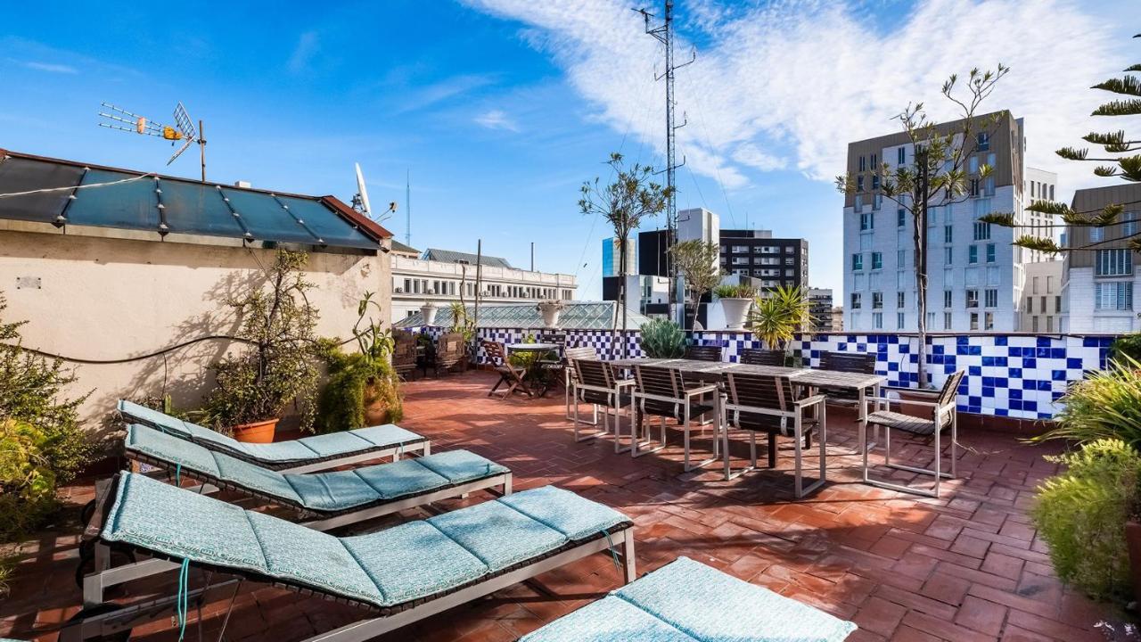 Apartamentos El Pintor Барселона Екстериор снимка