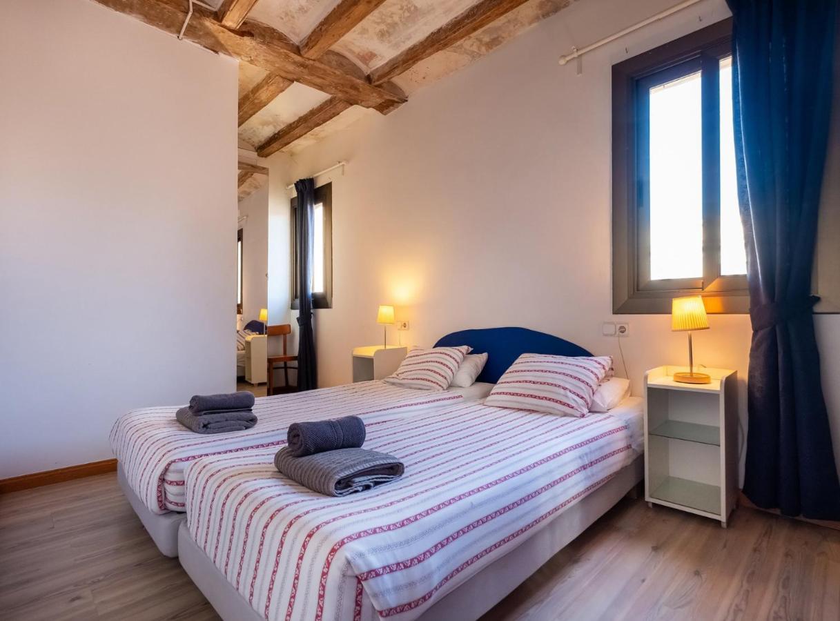 Apartamentos El Pintor Барселона Екстериор снимка
