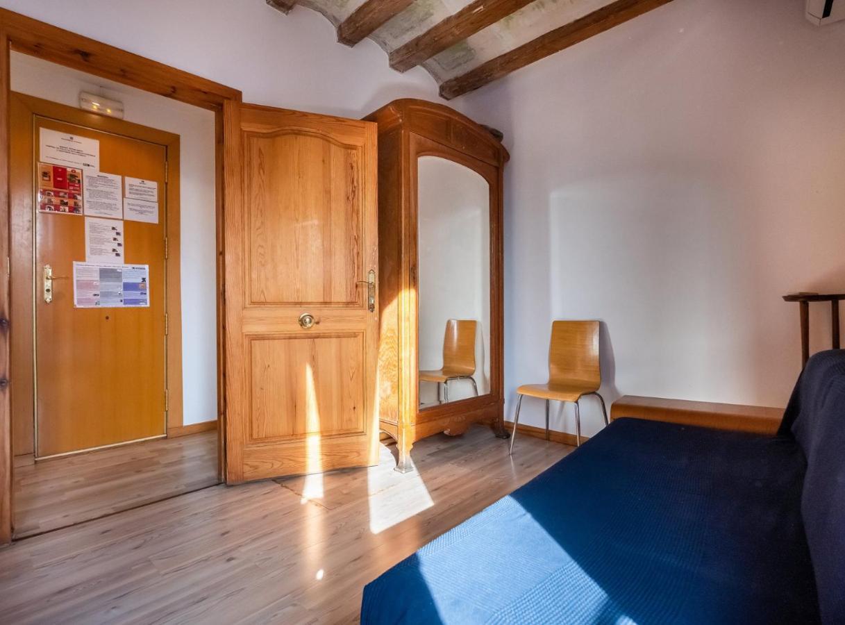 Apartamentos El Pintor Барселона Екстериор снимка