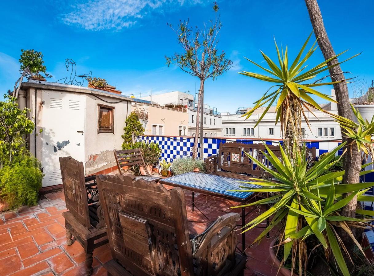 Apartamentos El Pintor Барселона Екстериор снимка