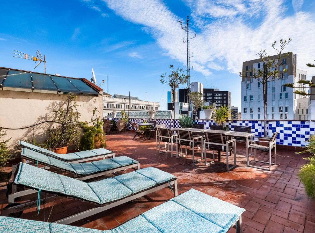 Apartamentos El Pintor Барселона Екстериор снимка