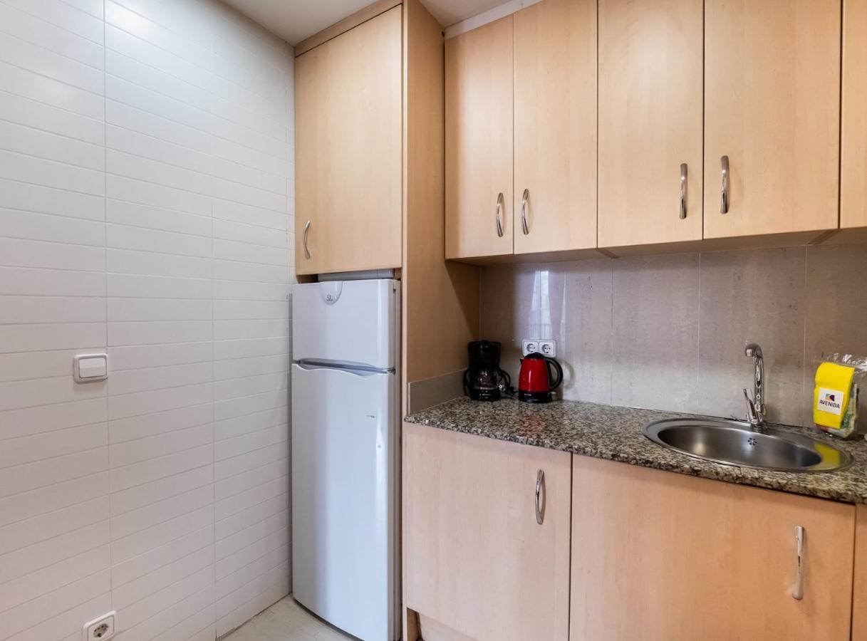 Apartamentos El Pintor Барселона Екстериор снимка