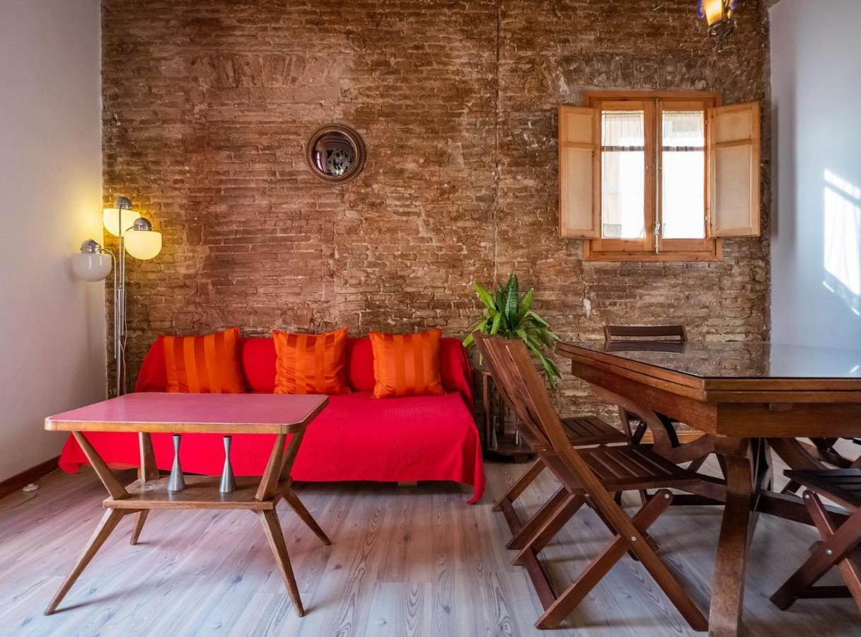 Apartamentos El Pintor Барселона Екстериор снимка