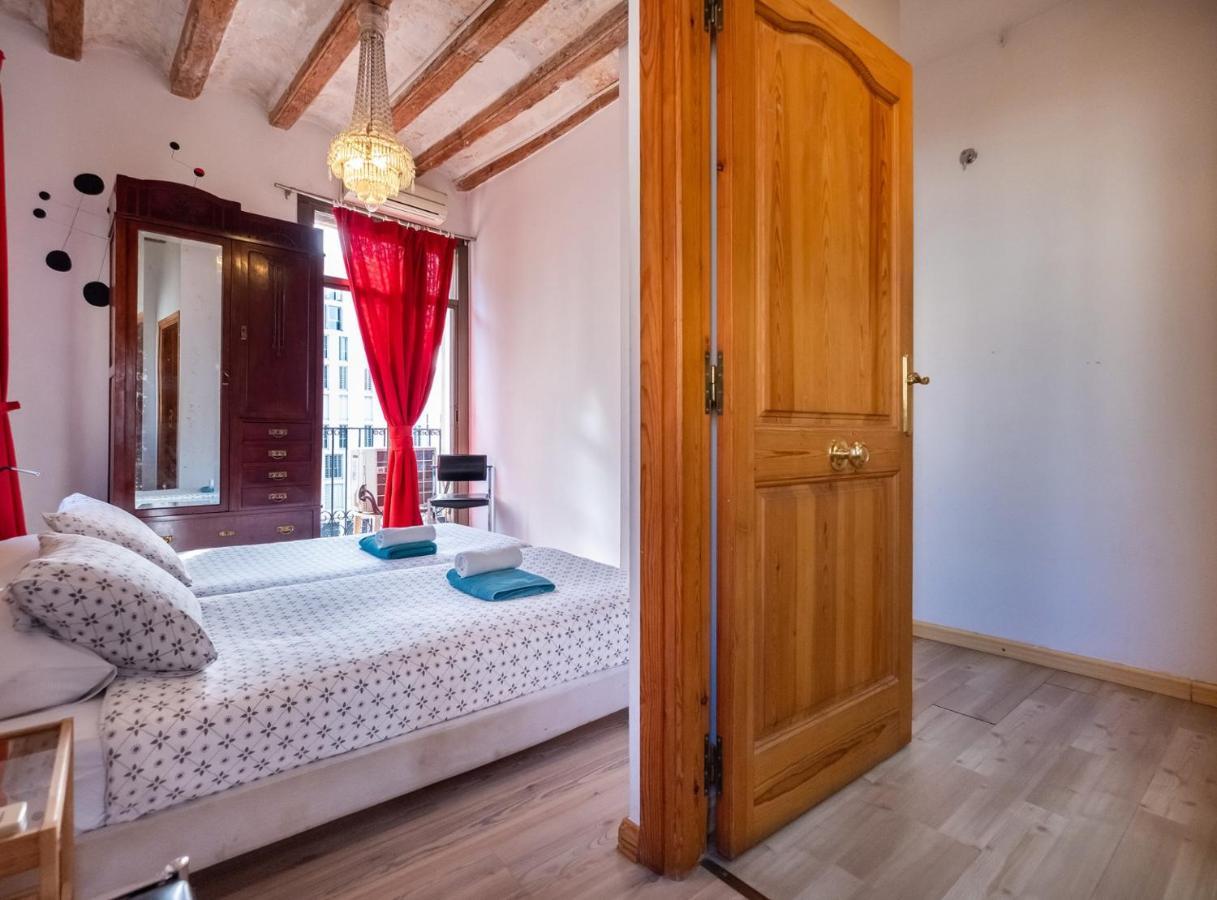 Apartamentos El Pintor Барселона Екстериор снимка